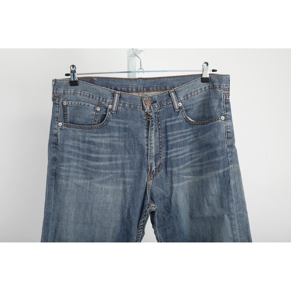Levis 505 Jeans Mens 36x32 Blue Denim Straight Leg Medium Wash Classic Fit Pants - Picture 3 of 16